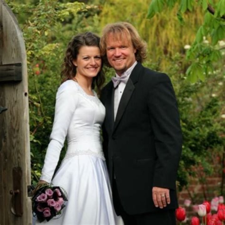 Robyn Brown Net Worth | Celebrity Net Worth