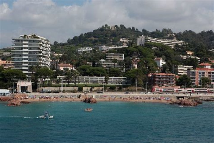 Rogue Banker Living In Luxury After Admitting To Stealing Millions