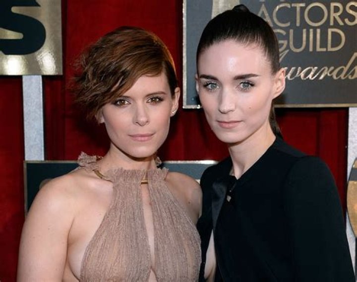Actresses Rooney And Kate Mara Are Heirs To Not One But TWO Multi-Billion Dollar NFL Dynasties