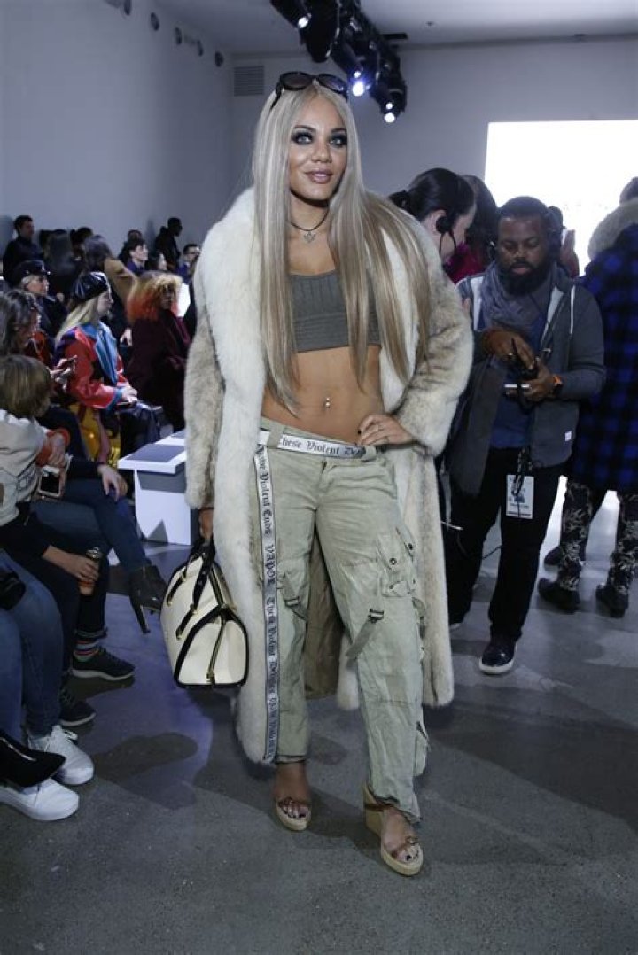 Samantha Scarlette Net Worth | Celebrity Net Worth