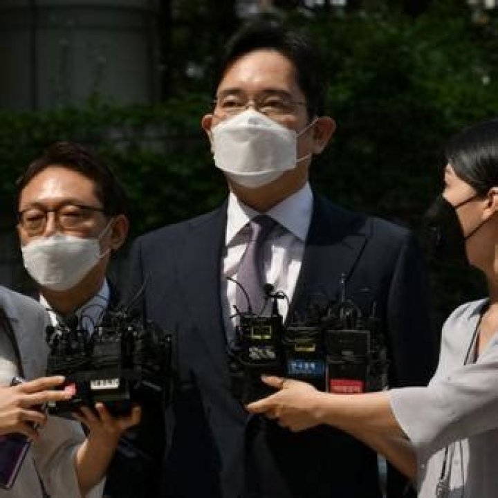 Samsung Heir Charged With Embezzlement