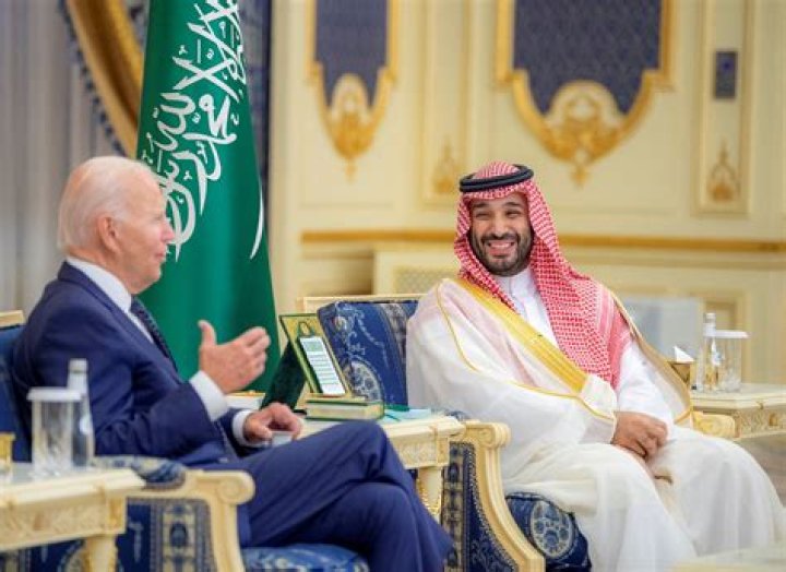 Saudi Crown Prince Mohammed bin Salman Has Reportedly "Misplaced" A $450 Million Painting He Bought Last Year