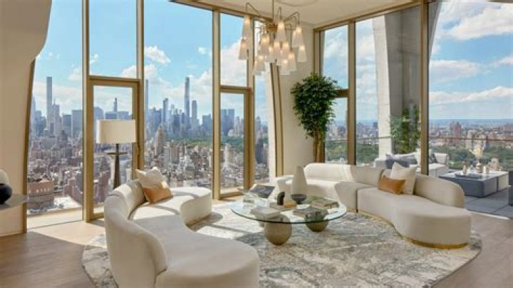 Secret Billionaire Building $250M Manhattan Penthouse - The New Most Expensive Home In New York City