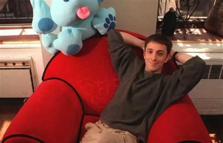 Steve Burns Net Worth | Celebrity Net Worth