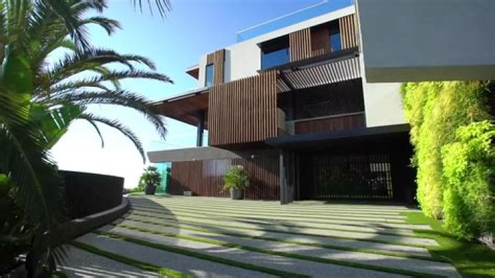 This 20,000-Square-Foot Hollywood Hills Home Just Sold For $35.5 Million