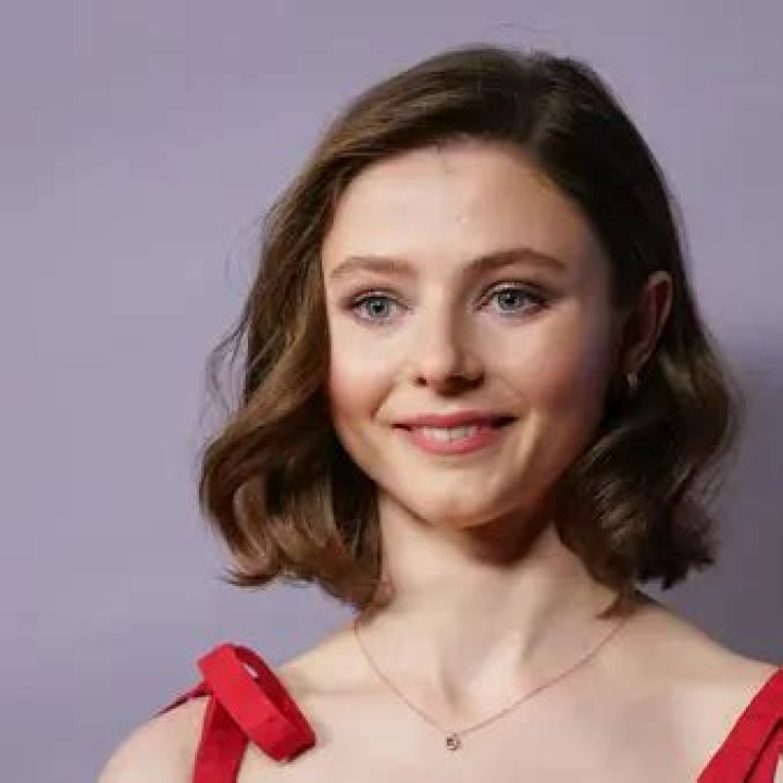 Thomasin McKenzie Net Worth | Celebrity Net Worth