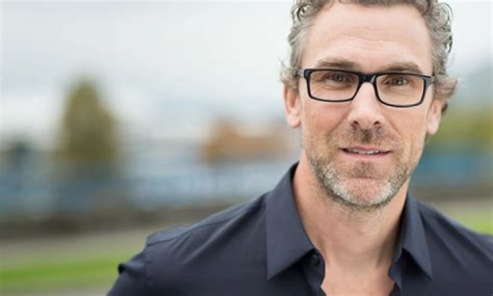 Trevor Linden Net Worth | Celebrity Net Worth