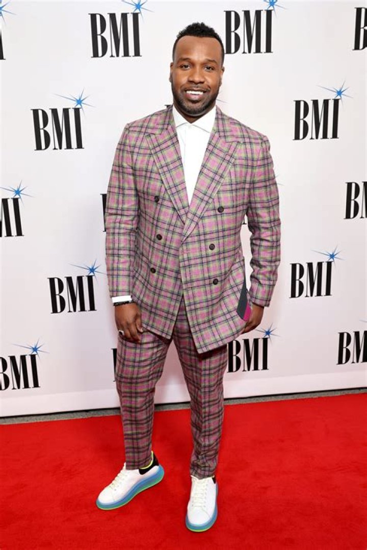 VaShawn Mitchell Net Worth | Celebrity Net Worth