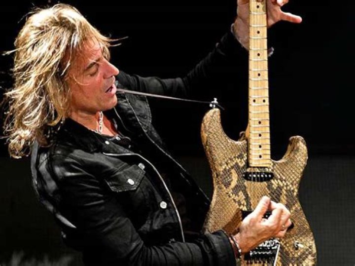 Warren DeMartini Net Worth | Celebrity Net Worth