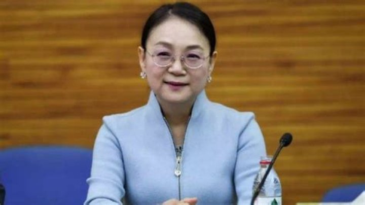 Zhong Huijuan Net Worth | Celebrity Net Worth